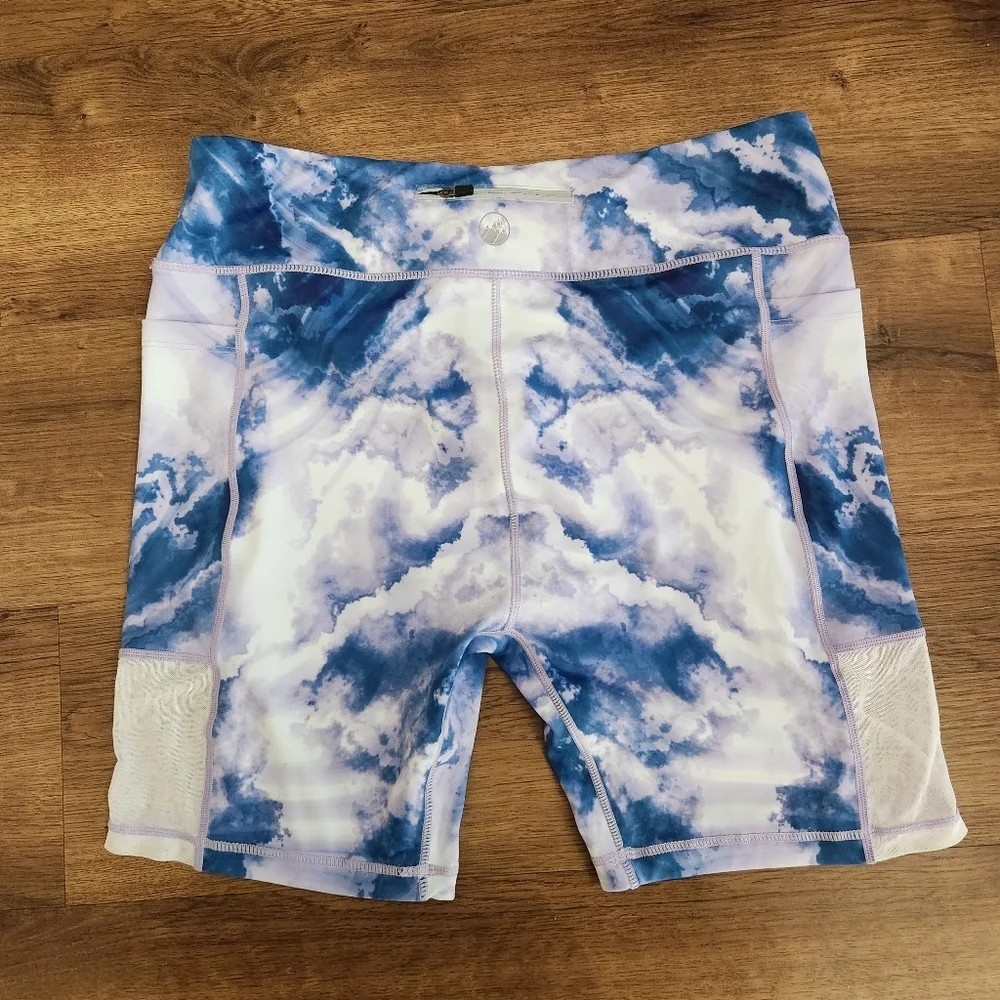 Blue Swirl Mesh Pocket Short - 7 inch